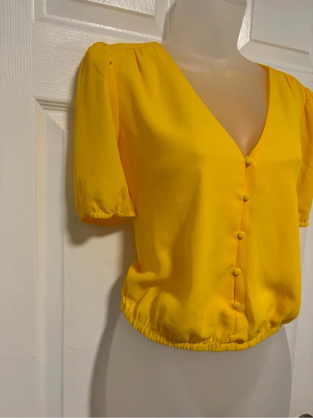 Astr the Label Sunny Yellow V-Neck Puff Sleeve Button-Front Top